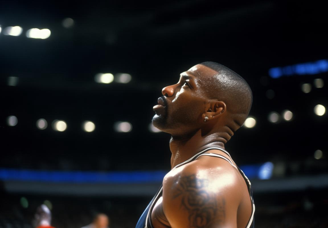 篮球传奇再创里程碑：场均24+8+6登顶历史第一